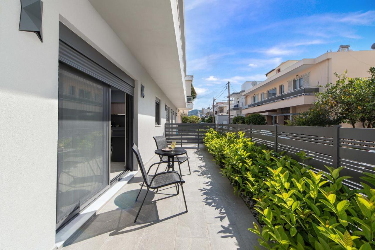30 Senses Luxury Apartment Insight 이알리소스 외부 사진