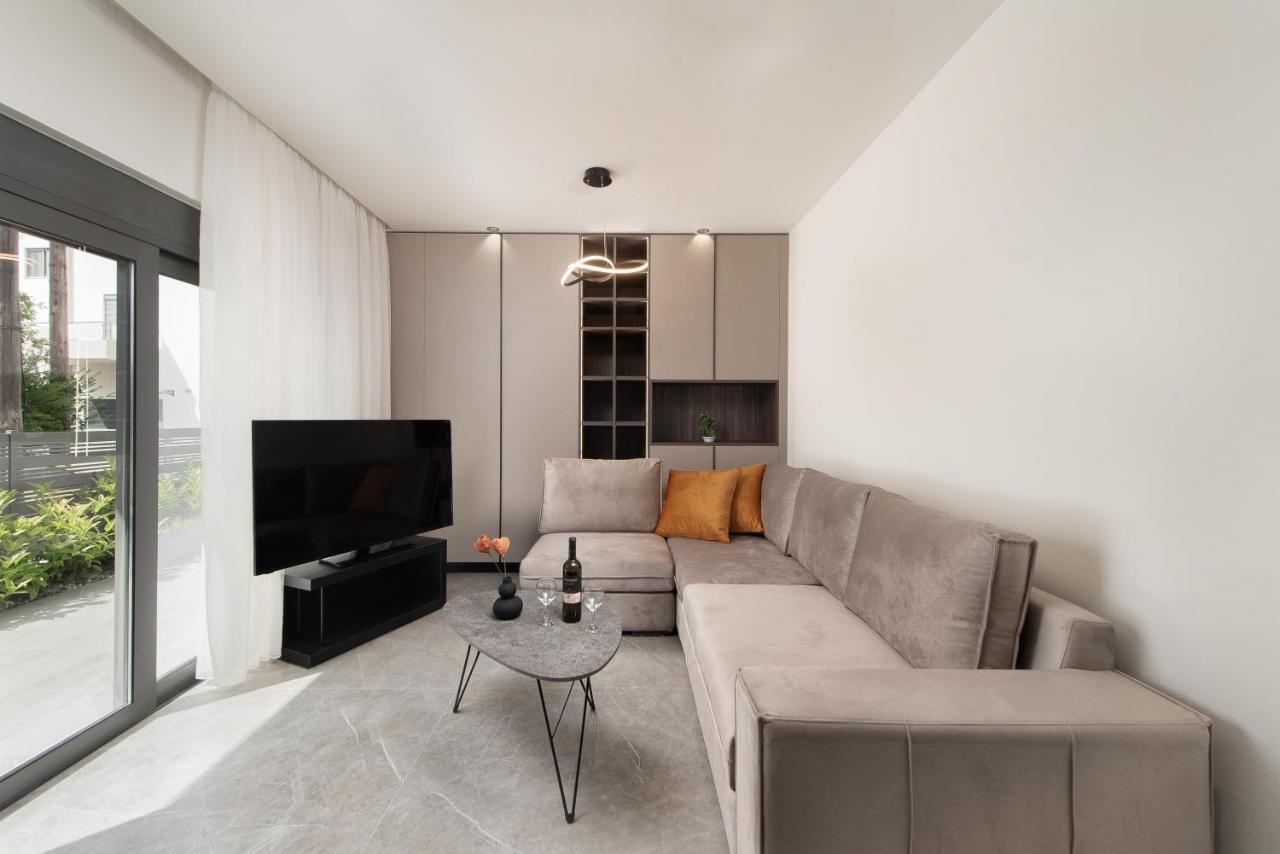 30 Senses Luxury Apartment Insight 이알리소스 외부 사진